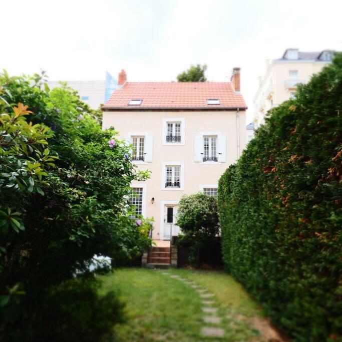 Maison Faure - Centre Ville - Jardin - Garage ヴィシー エクステリア 写真